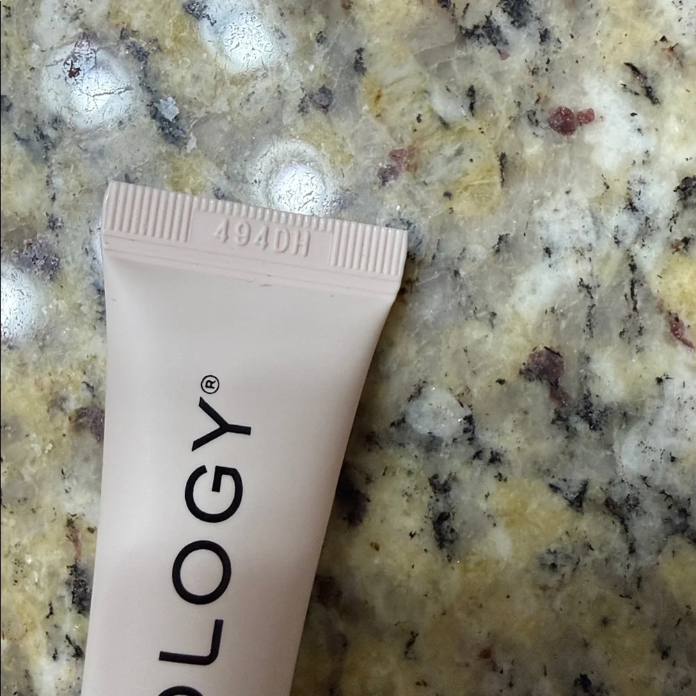 ACEOLOGY Passionfruit Refining Lip Scrub 15g Full Size NEW Sealed